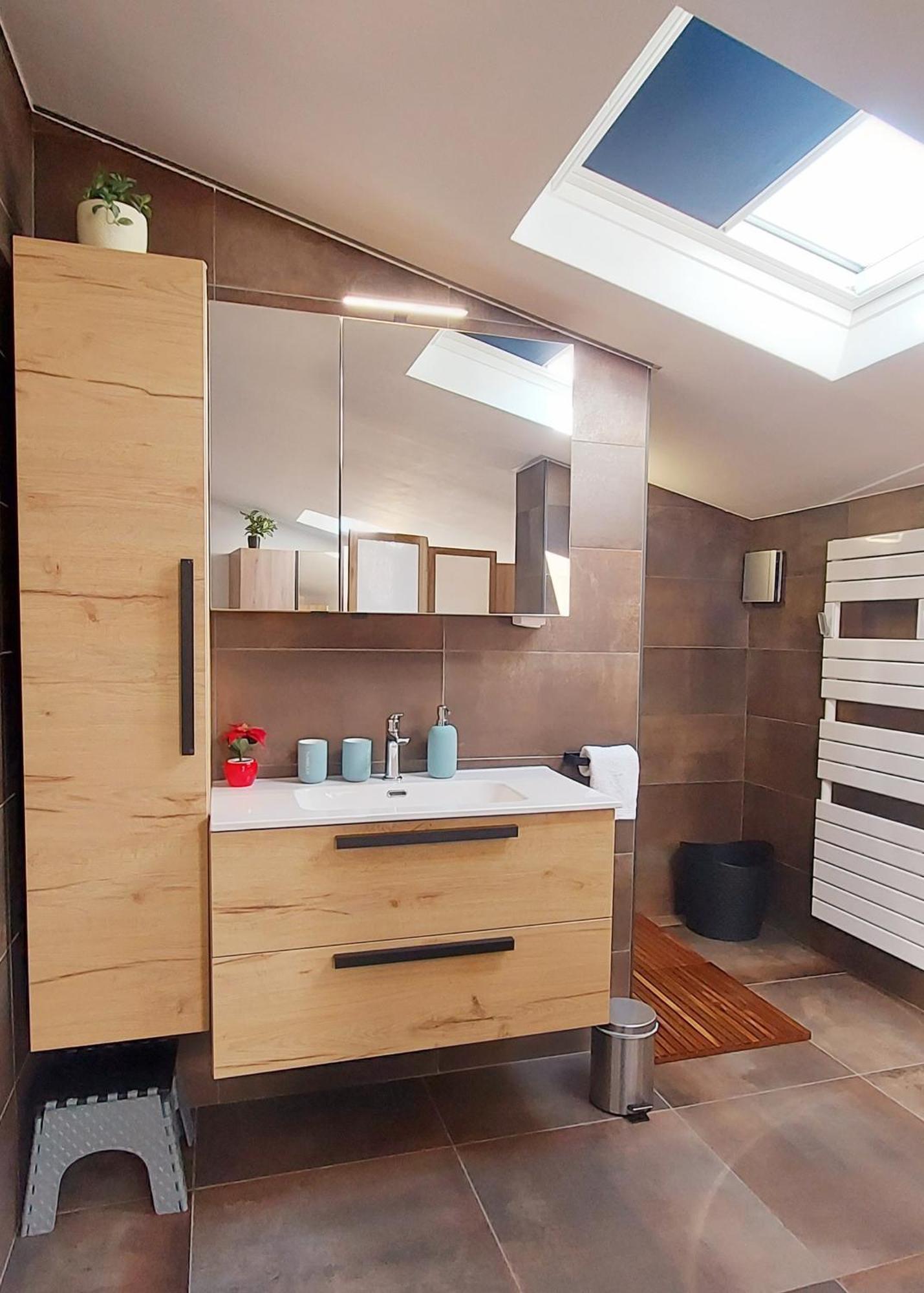 Spacieuse Dependance Duplex 50 M2 Classe 3 Etoiles Sans Vis-A-Vis 格雷乌莱班 外观 照片